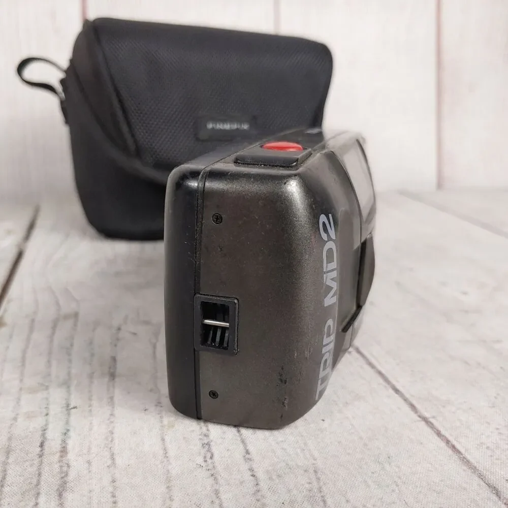 Olympus Trip MD2 Film Camera Point Shoot 35mm 1:4.5 Lens FinePix Case UNTESTED